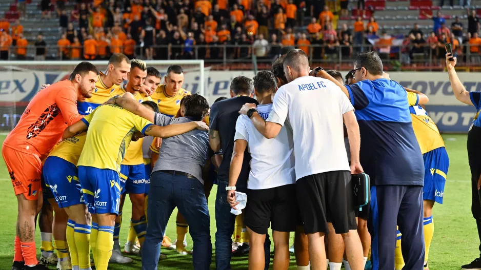 Εν αναμονή ανακοινώσεων 