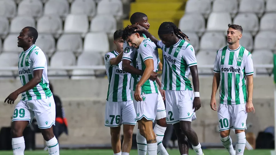Τετράφυλλο... τριφύλλι