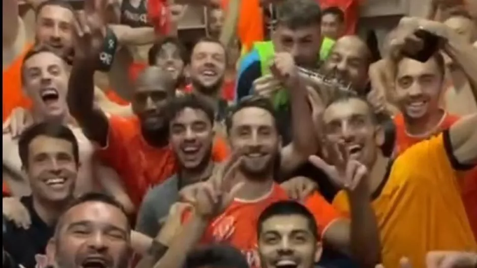 (ΒΙΝΤΕΟ) Το "πάρτι" στα αποδυτήρια μετά την μεγάλη νίκη!