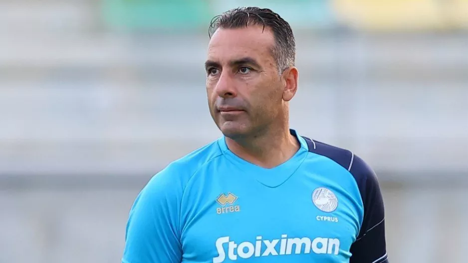 Σωφρόνης... λίγο πριν την σέντρα: "Σημαντικό για όλους μας, είναι η Εθνική μας, η ομάδα μας"