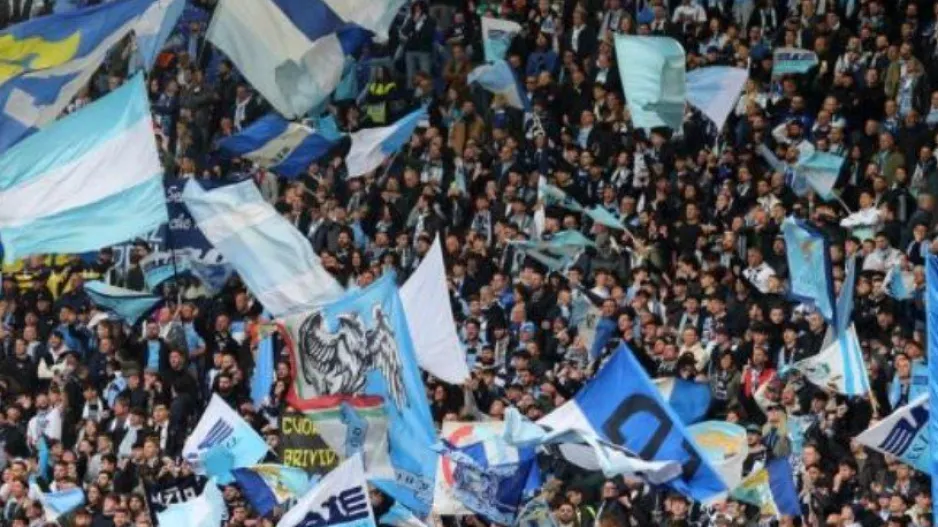 Λάτσιο και Ατλέτικο τιμωρήθηκαν από την UEFA για ρατσιστική συμπεριφορά οπαδών τους