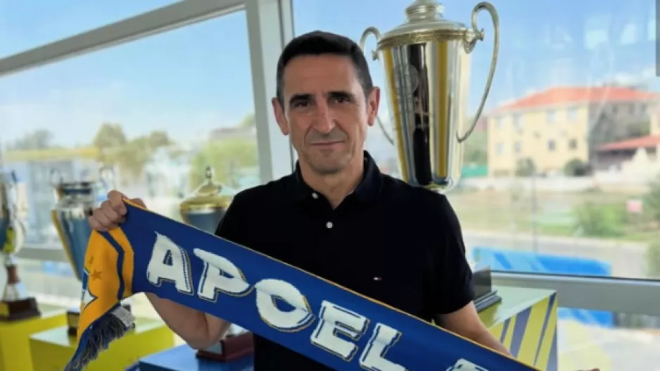 Χιμένεθ με φόντο... τα τρόπαια