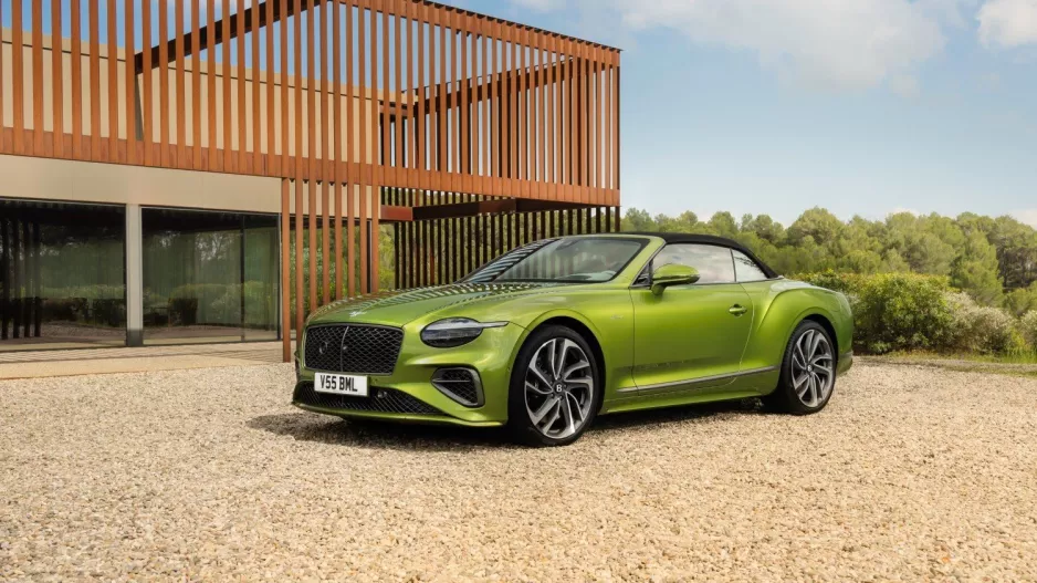 H νέα Bentley Continental GT Speed προσφέρει περισσότερο στιλ, πολυτέλεια και εκρηκτικές επιδόσεις