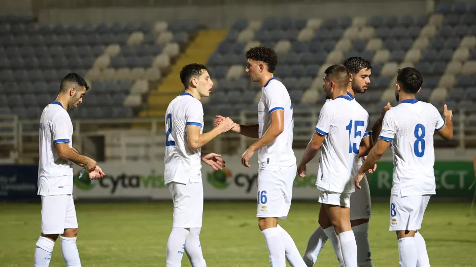 Η κλήση της Εθνικής Ελπίδων για Γαλλία και Βοσνία