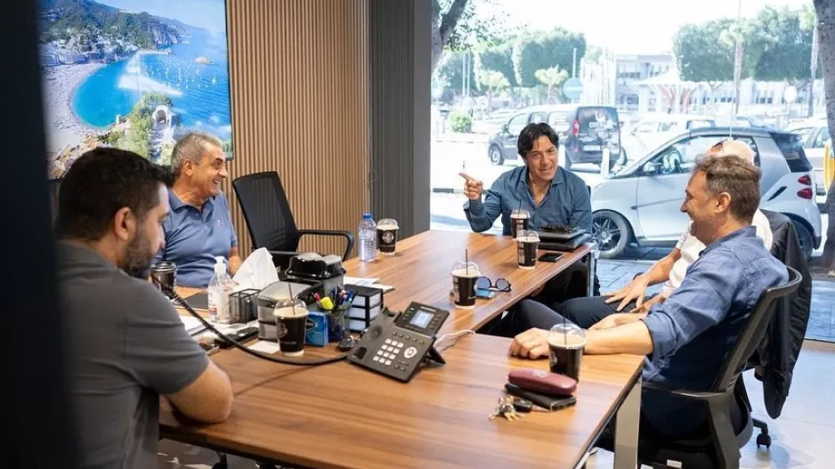 Τσέκαρε... ο Θεόδωρος