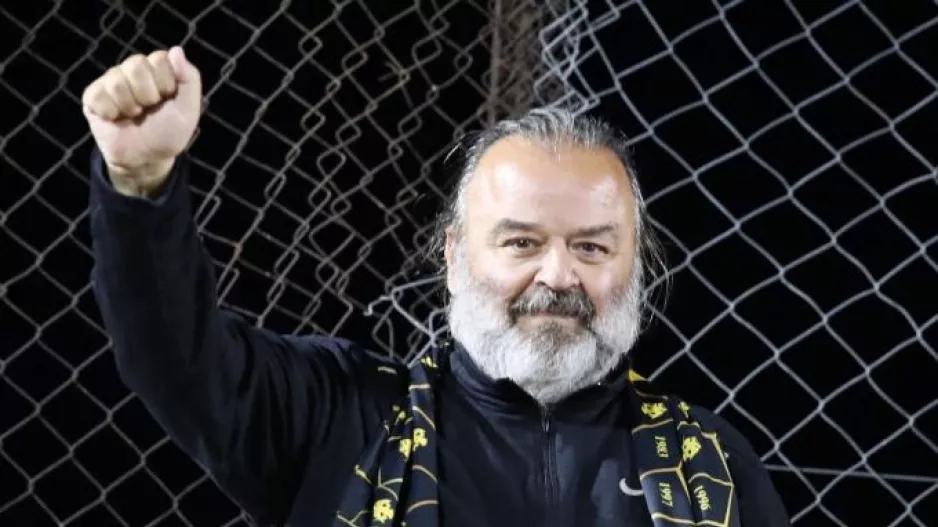 «Ξέρω τι θα κάνω» απαντά ο Μάριος Ηλιόπουλος σε ερώτηση για τη διαιτησία