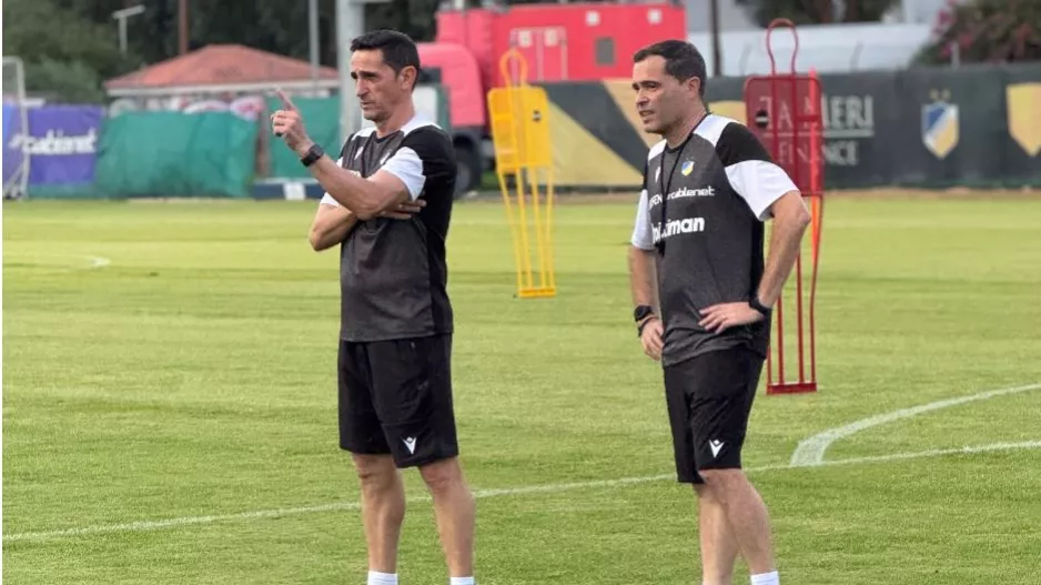 Ποιο 4-4-2 μπορεί να έχει στο μυαλό του ο Χιμένεθ