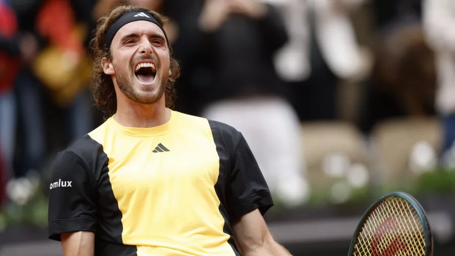 Τσιτσιπάς: Πέρασε άνετος στους 16 του Shanghai Masters και έκλεισε ραντεβού με τον Μεντβέντεφ