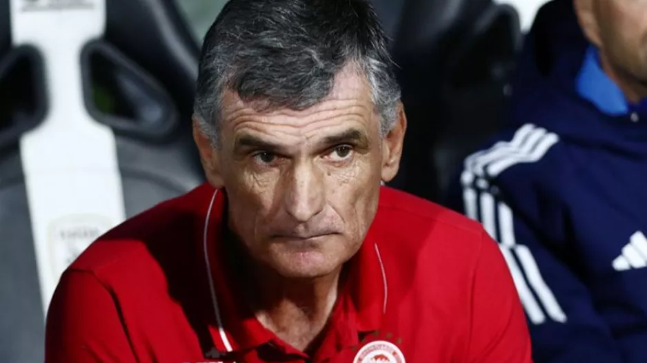 Η ενδεκάδα του Ολυμπιακού: Βασικοί Ροντινέι, Ορτέγκα