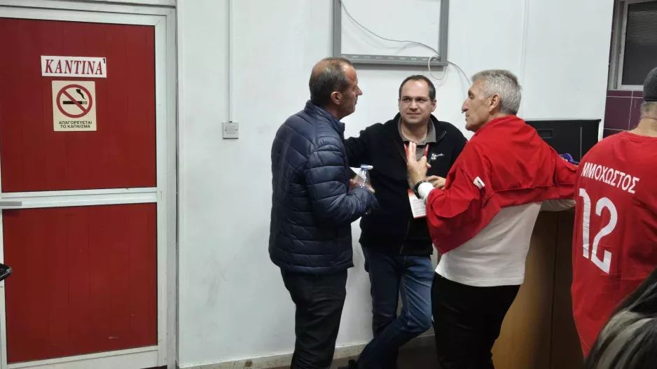 Φίλους... παντού!