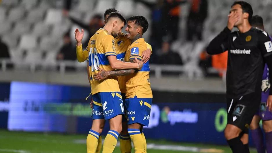 Τα wingers αντεπιτίθενται 