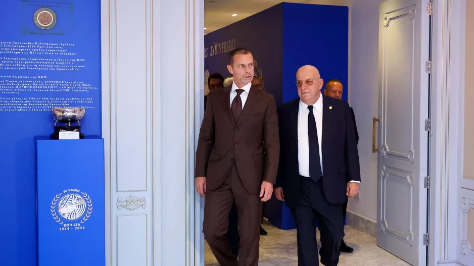 Αργείς πολύ...