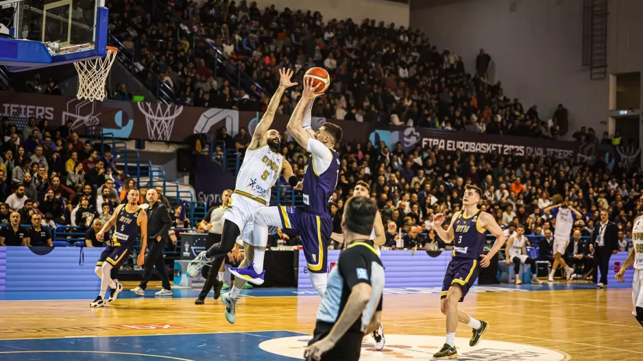 Ενώνουν δυνάμεις FIBA EuroBasket 2025 και Κάρτα Πολιτισμού Νέων!