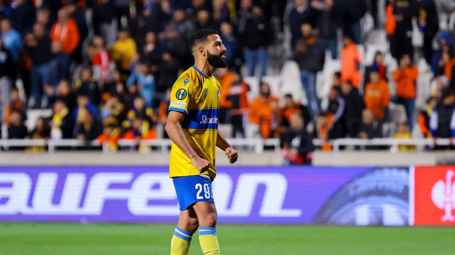 Μπας και είναι winger; 