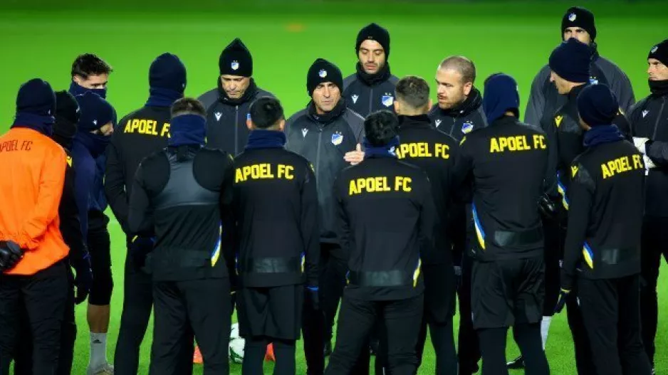 (ΦΩΤΟΣ/ΒΙΝΤΕΟ) Η προπόνηση του ΑΠΟΕΛ στο Molde Stadion 
