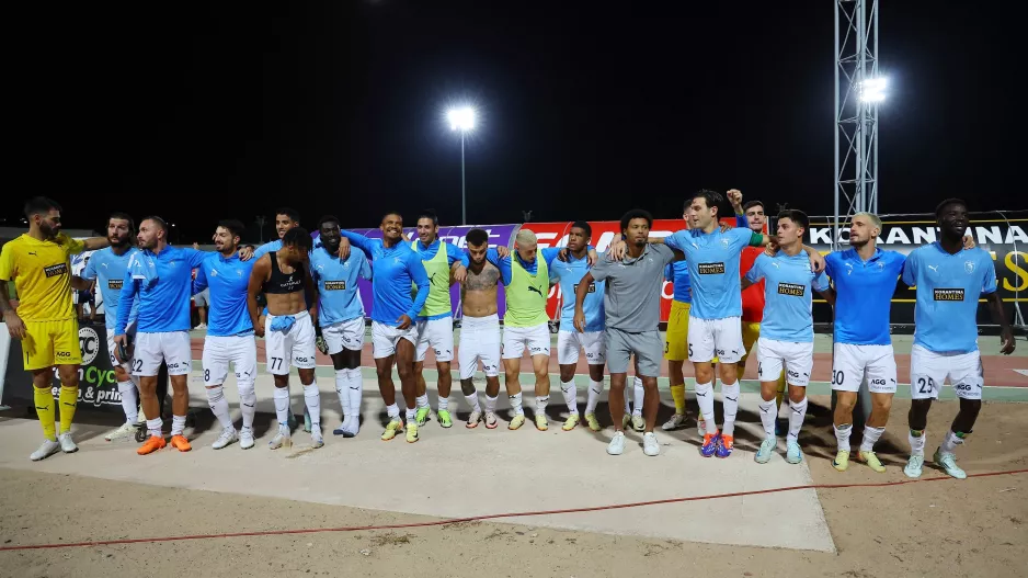 Τρεις παίκτες και ο προπονητής 
