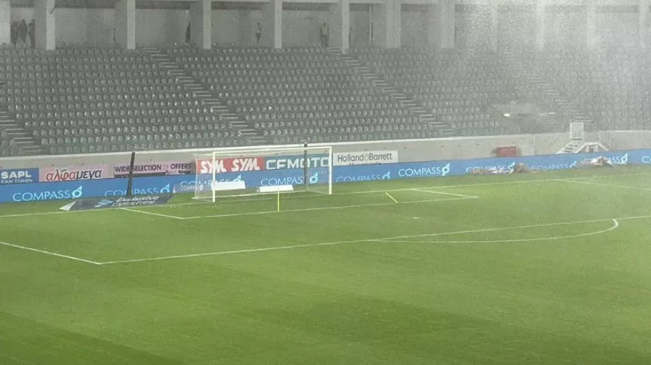 Η εντεκάδα του ΑΠΟΕΛ με Δώνη
