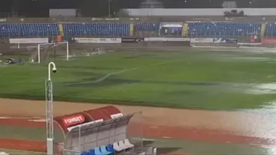 Πέταξαν... οι πάγκοι! (Βίντεο)