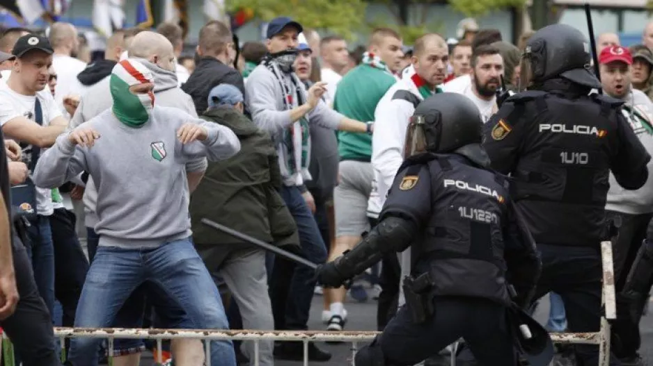 Οπαδοί Legia... ενόψει ΓΣΠ/Ανακλήθηκαν σχεδόν 200 εισιτήρια