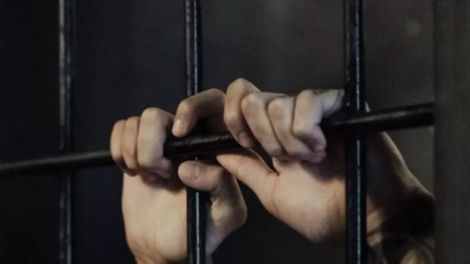 Πάτρα: 52χρονος κατέρρευσε στα κρατητήρια του Μεταγωγών