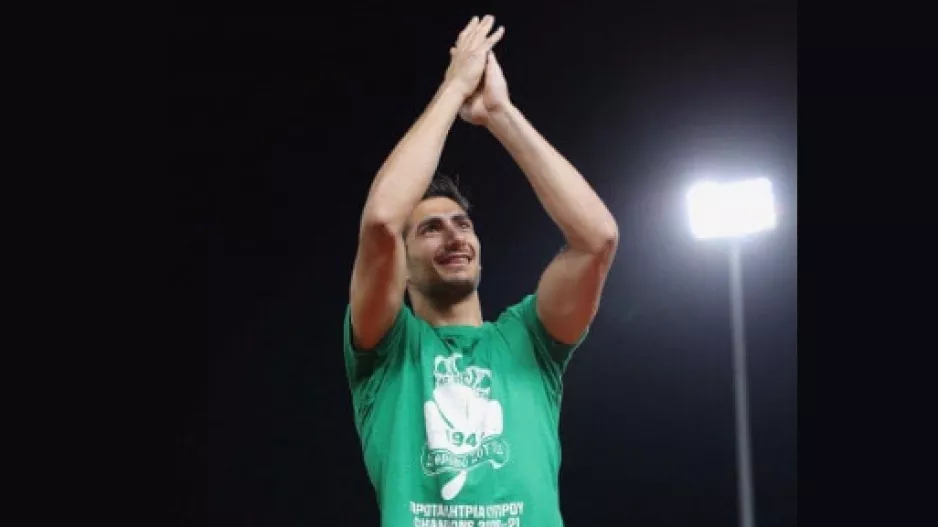 Το "αντίο" του Παναγή: "Αποχωρώ με το κεφάλι ψηλά/Τίμησα τη φανέλα αυτής της μεγάλης ομάδας"