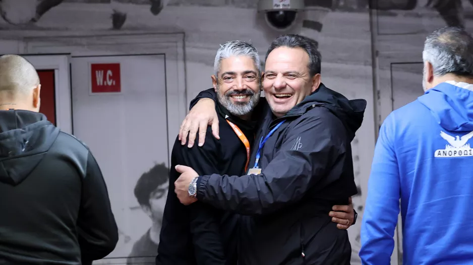 Μεγάλη αγκαλιά!
