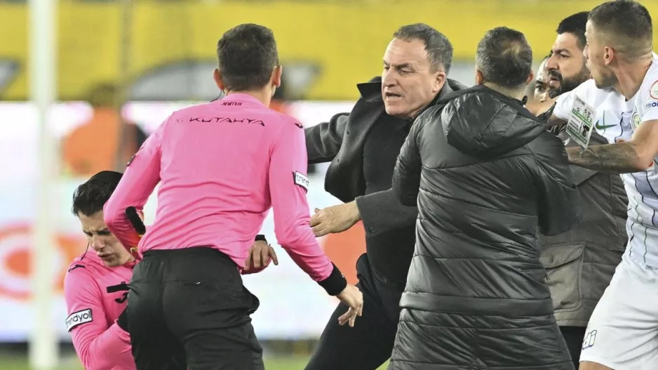 Ο πρώην πρόεδρος καταδικάστηκε σε 3,5 χρόνια φυλάκιση για βιαιοπραγία κατά διαιτητή