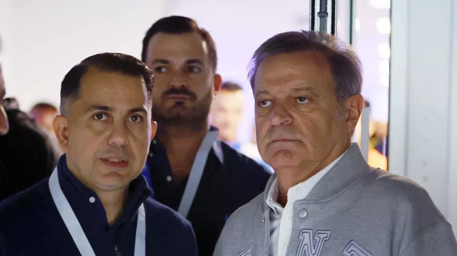 Επαφή με... ομοσπονδία
