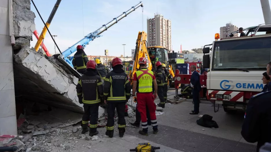 Σερβία: Δεκατέσσερις οι νεκροί από την κατάρρευση οροφής σε σιδηροδρομικό σταθμό