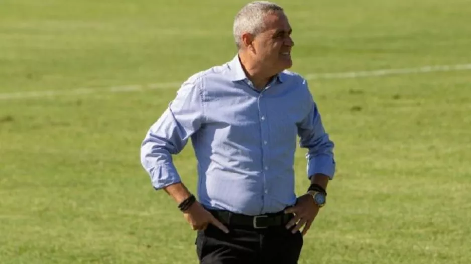 Ούτε μία ούτε δύο αλλά… 14 αλλαγές προπονητών!