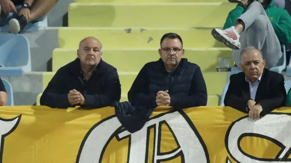 Φαινόταν/Καραπατάκης