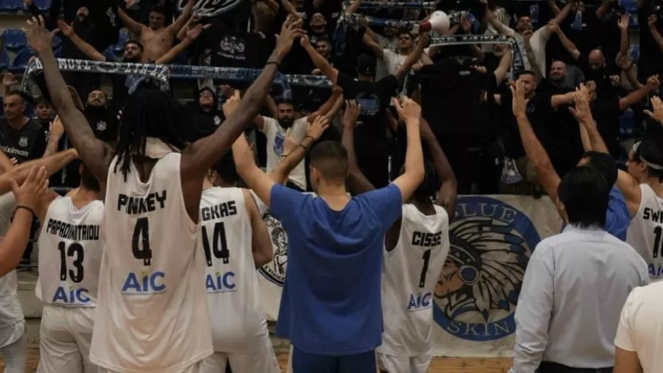ΔΙΠΛΟ για τον Απόλλωνα