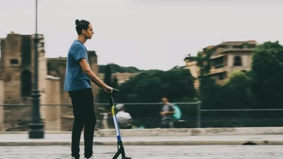 Ηλεκτρικά πατίνια: Πάνω από 100 νεκροί σε 20 χώρες μέσα σε 1 έτος
