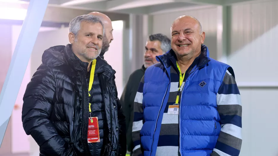 Με χαμόγελα...