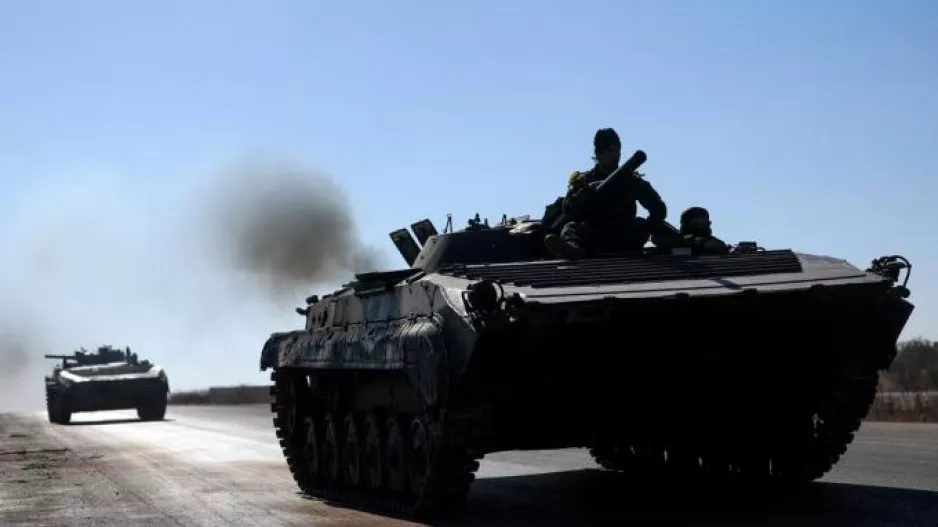 Συρία: Δεκάδες νεκροί σε επίθεση φιλοτουρκικών ομάδων σε περιοχή ελεγχόμενη από Κούρδους