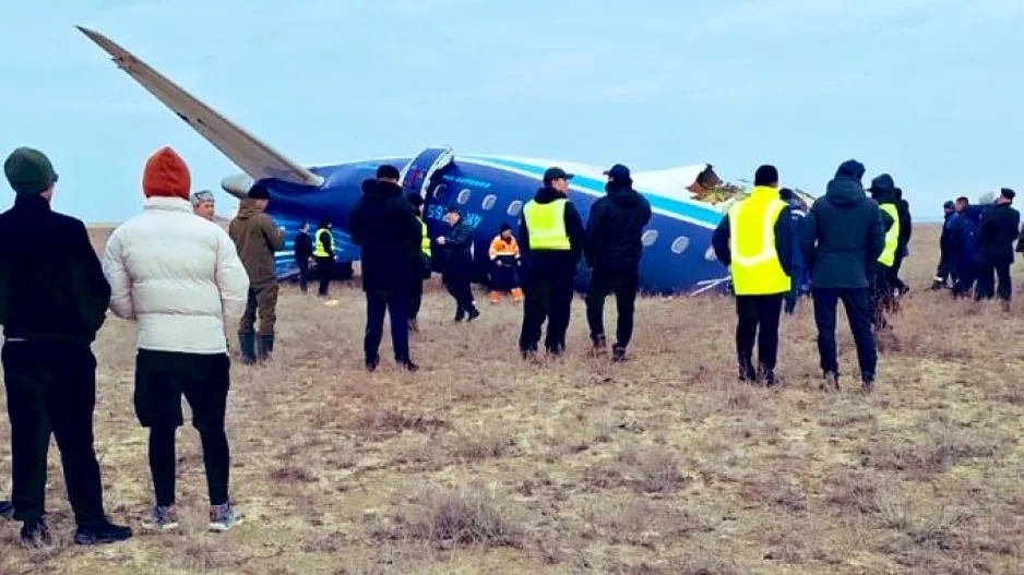 (UPD) Συντριβή αεροπλάνου της Azerbaijan Airlines (ΒΙΝΤΕΟ)