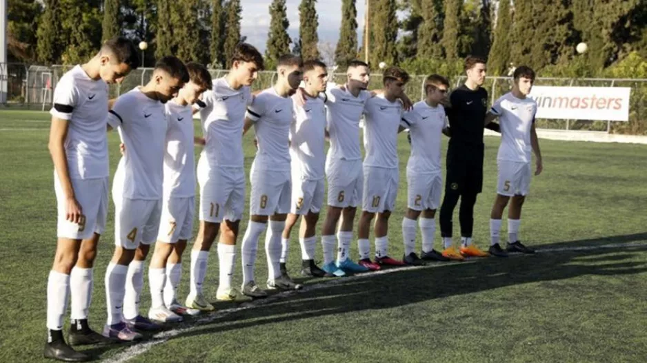 Τίμησε τον Σαργκάνη με ενός λεπτού σιγή και μαύρα περιβραχιόνια ο Αθηναϊκός