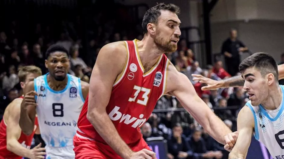 MVP ο Μιλουτίνοφ