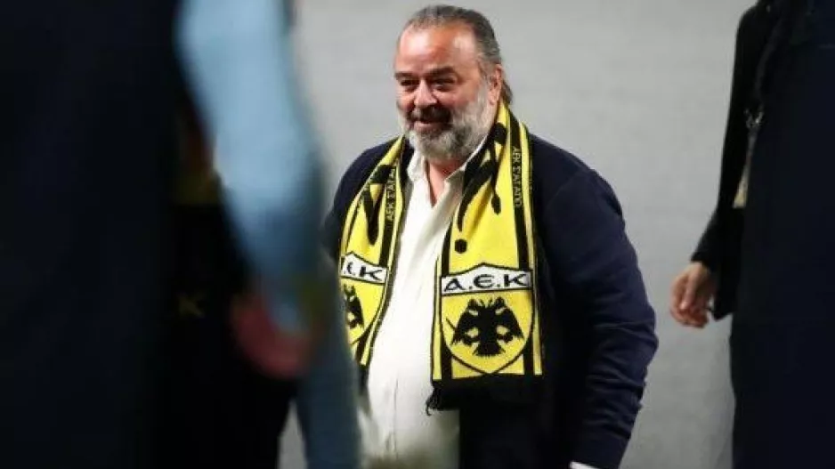 Ηλιόπουλος σε Λουτσέσκου: "Τέτοιες χειρονομίες στο Ναό της ΑΕΚ, δεν θα ξανακάνεις"