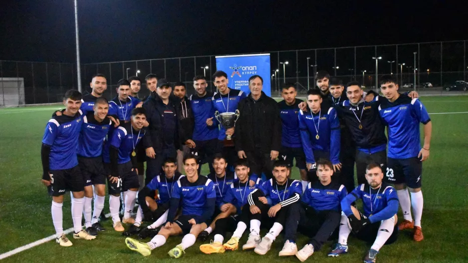 Ξανά επιβλητικό και τροπαιούχο!