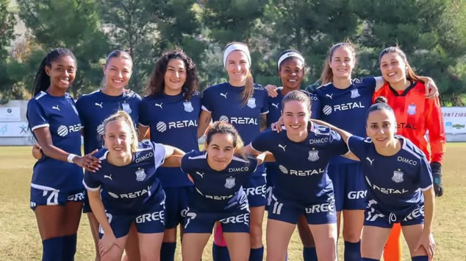 Νίκησαν και αύξησαν την διαφορά οι Απόλλων Ladies / Ισόπαλο το ντέρμπι 