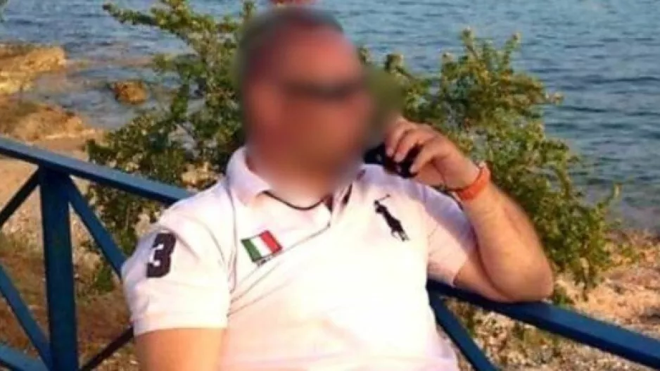 Ψάχνουν το κινητό του αστυνομικού της Βουλής που κατέγραφε τα αίσχη