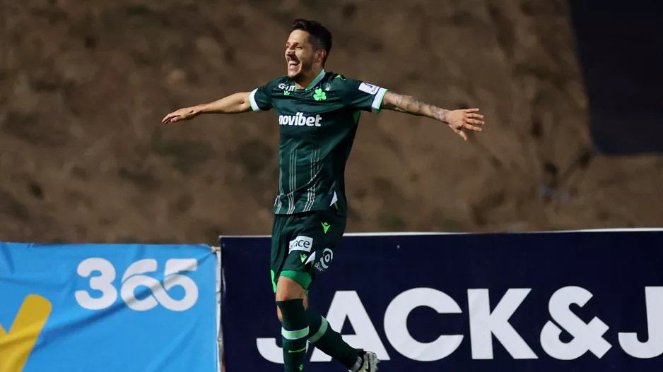 Γιόβετιτς (5-2-2)