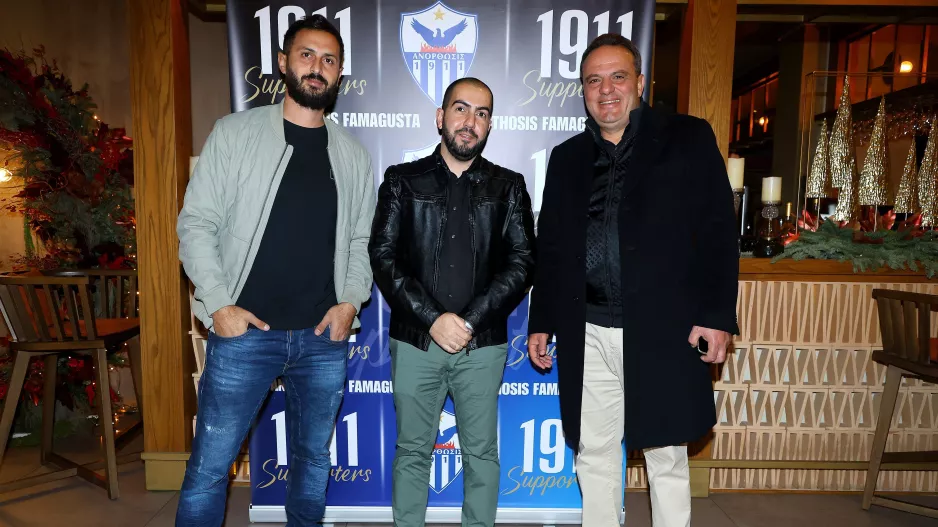 Δυνατή... τριάδα!