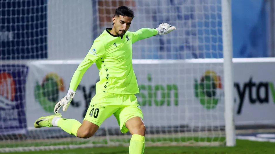 Άναψε... κόκκινο στην Ομόνοια ο Lucas Flores