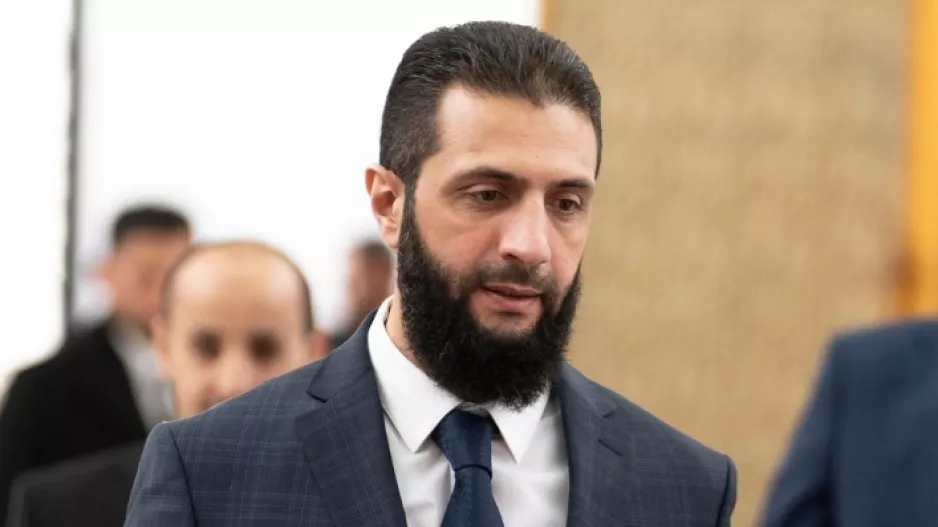 Διαλύεται η οργάνωση του αλ Σάρα στη Συρία – Τι είπε για το μέλλον της χώρας