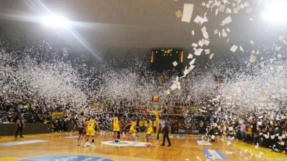 Προσφεύγει στο ΑΣΕΑΔ ο Άρης για την τιμωρία μίας αγωνιστικής από τα χαρτάκια!