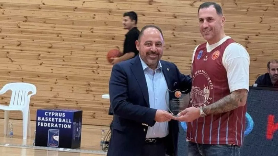 Βραβεύτηκε για την προσφορά του ο Δήμαρχος: "Παραλίμνι σημαίνει Ένωση"