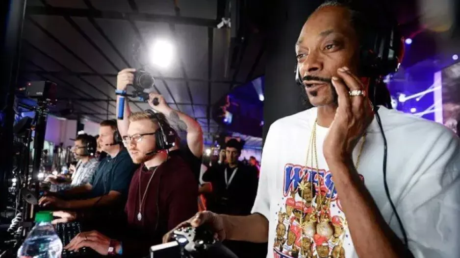 Ο Snoop Dogg ήταν μεταξύ των κορυφαίων gamers του 2024!