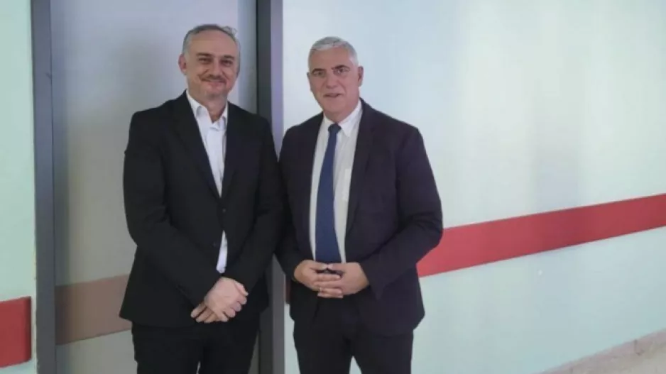 Ένα Χριστουγεννιάτικο θαύμα – Πώς οι γιατροί έσωσαν ασθενή από βέβαιο θάνατο